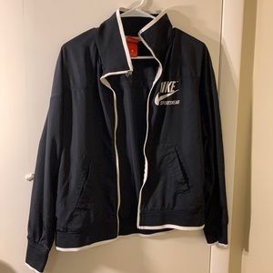 Nike Sportswear (S)